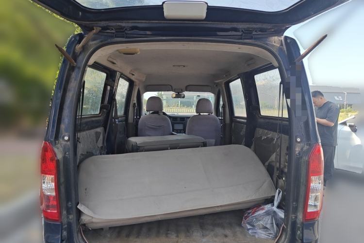 Used Wuling Rongguang V 2015 1.2L Practical Model Trunk