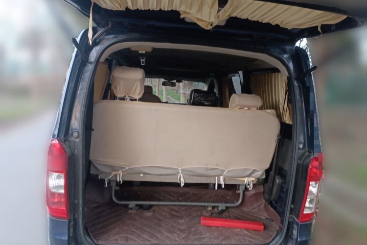 Used Wuling Rongguang V 2015 1.5L Standard Version Trunk