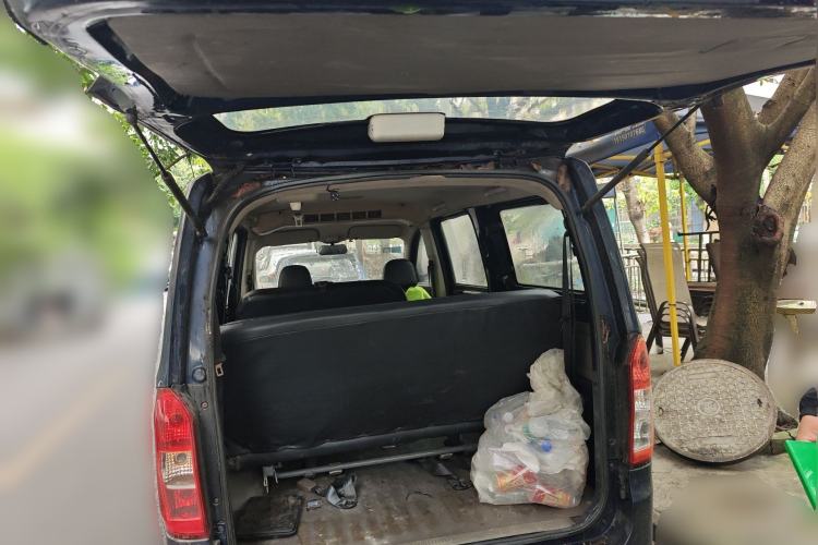 Used Wuling Rongguang V 2015 1.2L Base Version Trunk
