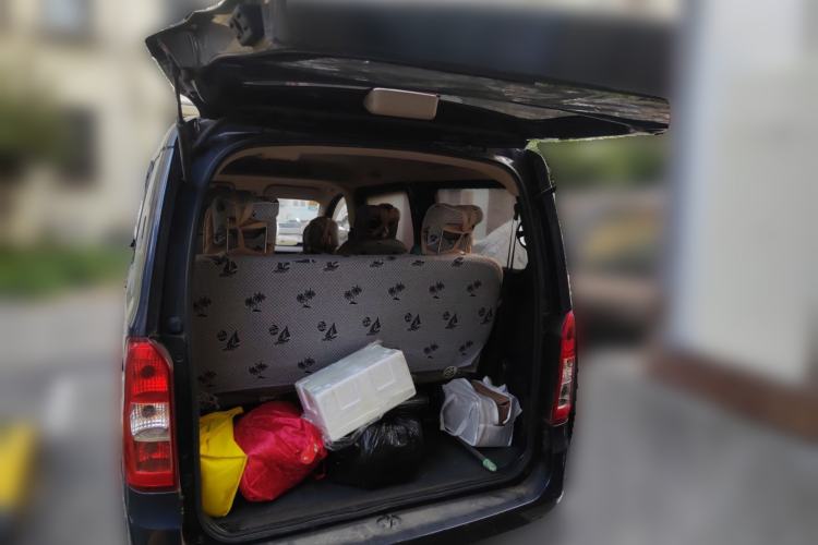 Used Wuling Rongguang V 2015 1.5L Standard Version Trunk