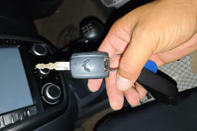 Used Wuling Rongguang V 2015 1.5L Base Version Vehicle Key