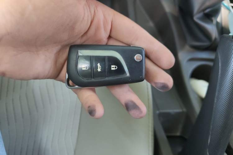 Used Wuling Rongguang V 2015 1.2L Standard Version Vehicle Key