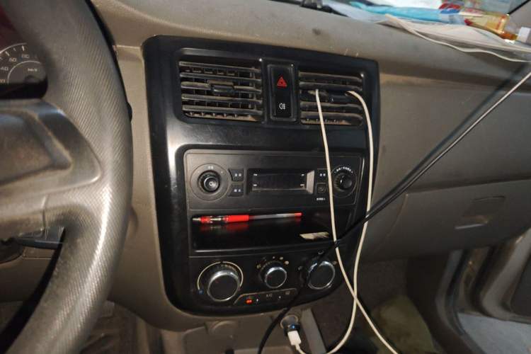 Used Wuling Rongguang V 2015 1.2L Practical Model Audio And AC Panel