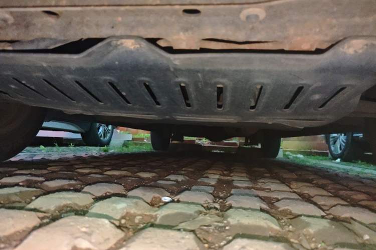 Used Wuling Rongguang V 2015 1.5L Standard Version Chassis Front