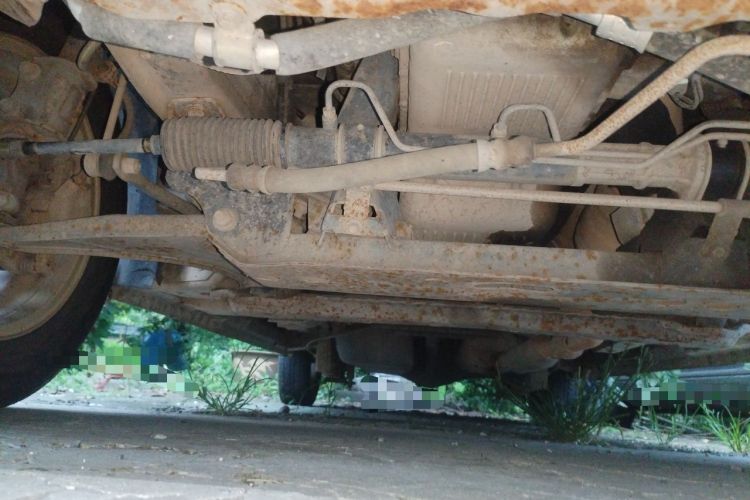 Used Wuling Rongguang V 2015 1.5L Base Version Chassis Front