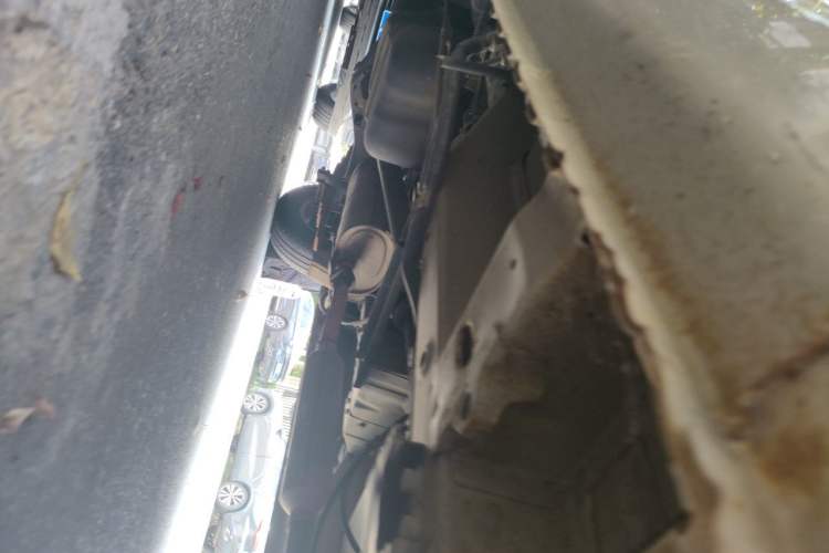 Used Wuling Rongguang V 2015 1.5L Base Version Chassis Front Right