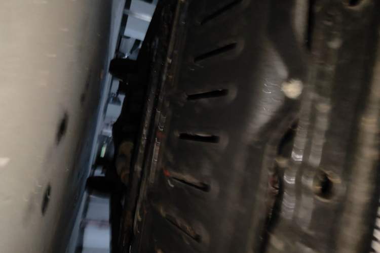 Used Wuling Rongguang V 2015 1.5L Practical Version Chassis Front