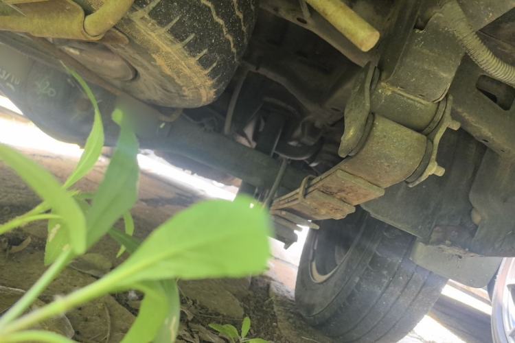 Used Wuling Rongguang V 2015 1.5L Standard Version Chassis Rear