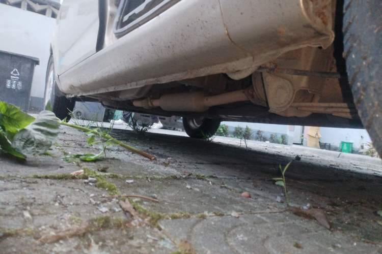 Used Wuling Rongguang V 2015 1.5L Base Version Chassis Rear Left
