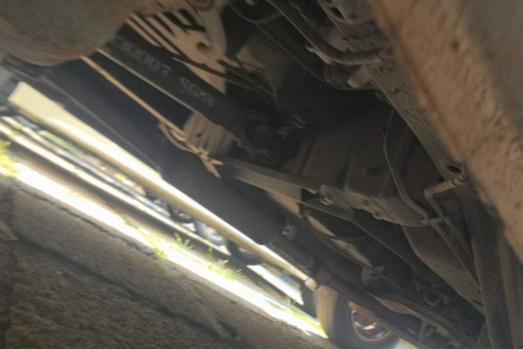 Used Wuling Rongguang V 2015 1.5L Standard Version Chassis Rear Right