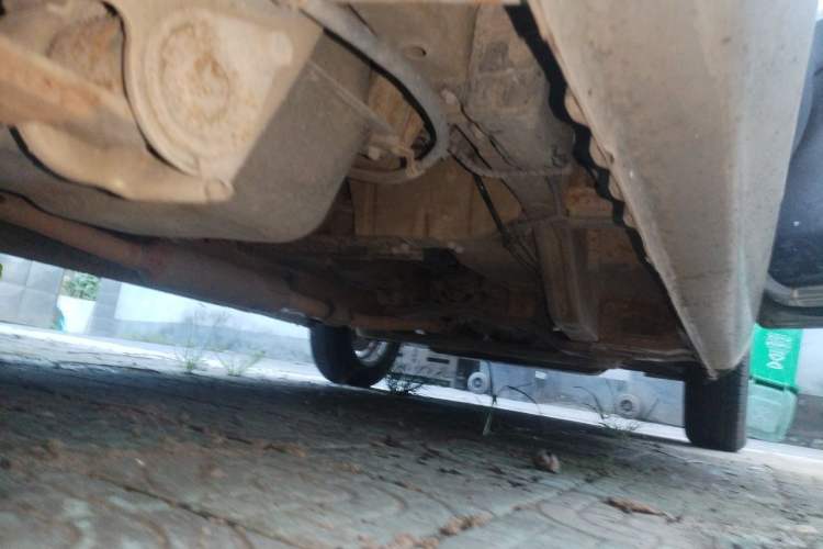 Used Wuling Rongguang V 2015 1.5L Base Version Chassis Rear Right
