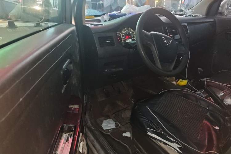Used Wuling Rongguang V 2015 1.5L Standard Version Driver Seat