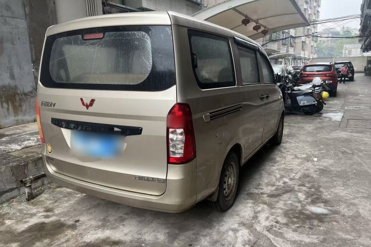 Used Wuling Rongguang V 2015 1.5L Practical Version Exterior 3