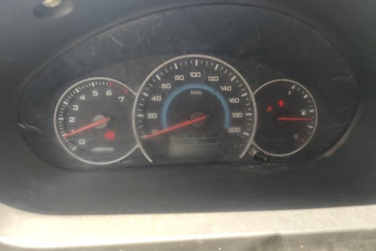 Used Wuling Rongguang V 2015 1.5L Base Version Instrument Cluster