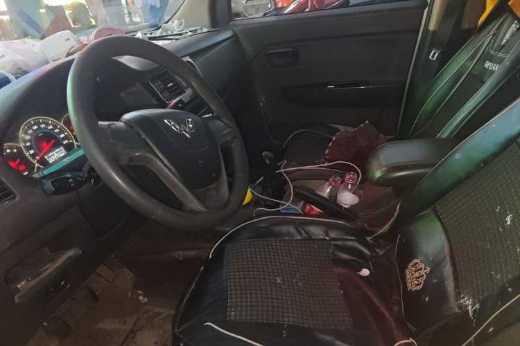 Used Wuling Rongguang V 2015 1.5L Standard Version Left Front Seat