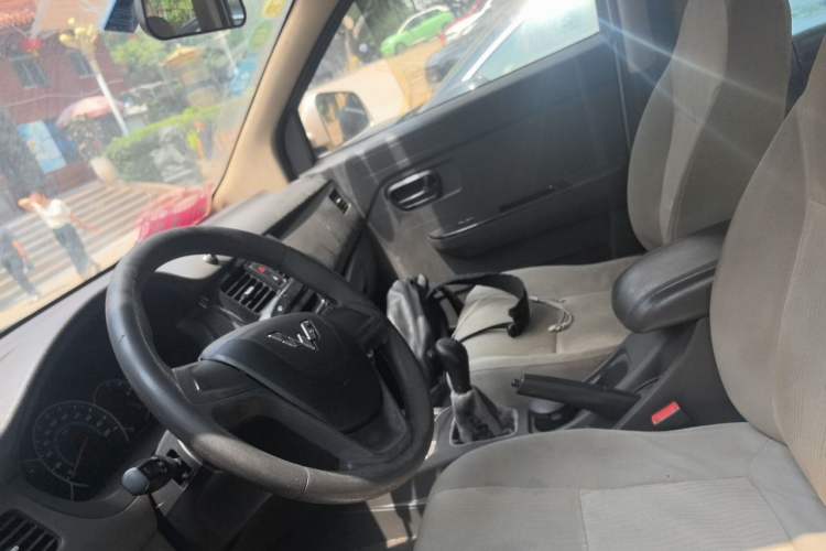 Used Wuling Rongguang V 2015 1.5L Standard Version Left Front Seat