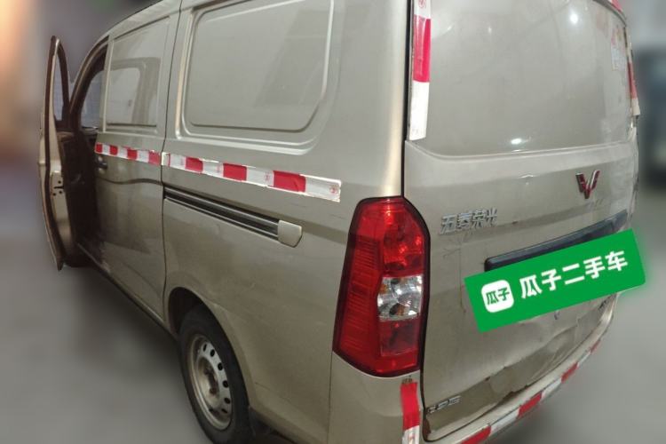 Used Wuling Rongguang V 2015 1.2L Practical Model Rear Left 45 Deg
