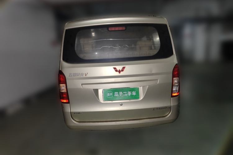 Used Wuling Rongguang V 2015 1.5L Practical Version Rear