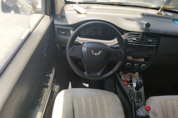 Used Wuling Rongguang V 2015 1.5L Base Version Steering Wheel