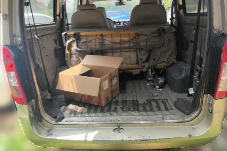 Used Wuling Rongguang V 2015 1.5L Standard Version Trunk