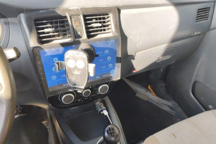 Used Wuling Rongguang V 2015 1.5L Base Version Audio And AC Panel