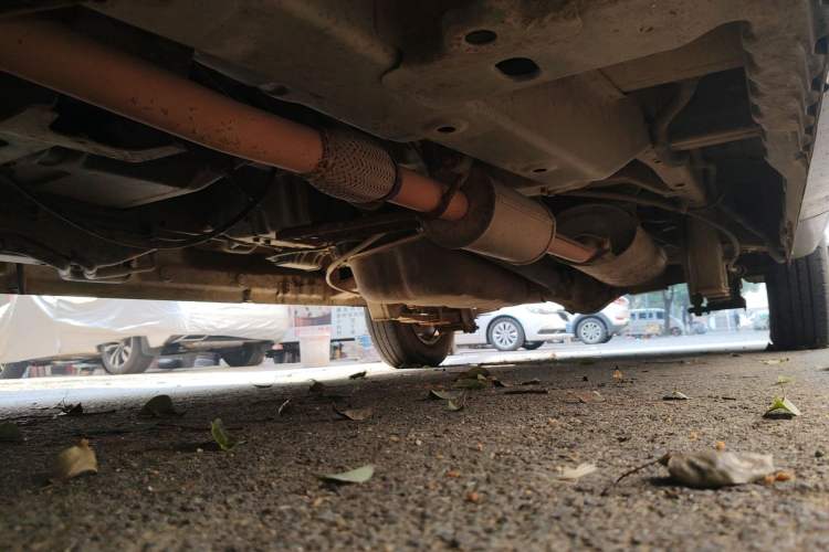 Used Wuling Rongguang V 2015 1.2L Standard Version Chassis Front Left