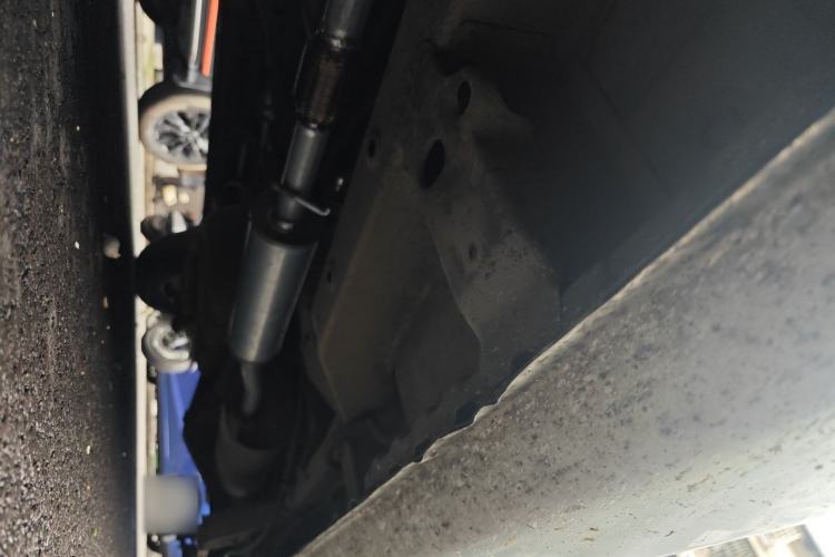 Used Wuling Rongguang V 2015 1.5L Base Version Chassis Front Left
