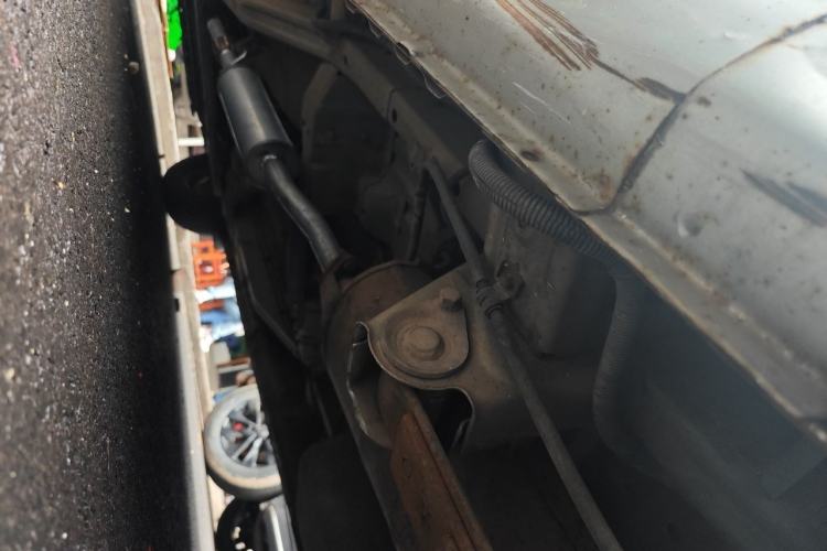 Used Wuling Rongguang V 2015 1.5L Base Version Chassis Rear Left