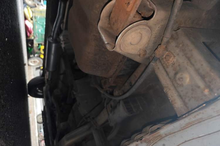Used Wuling Rongguang V 2015 1.5L Base Version Chassis Rear Right