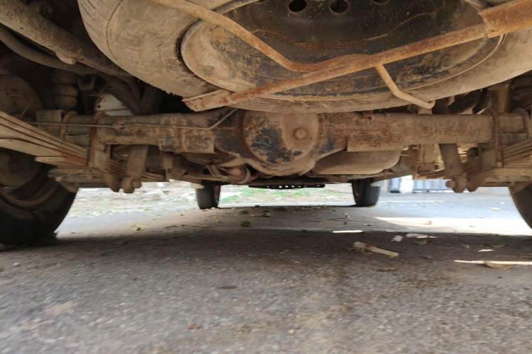 Used Wuling Rongguang V 2015 1.2L Standard Version Chassis Rear