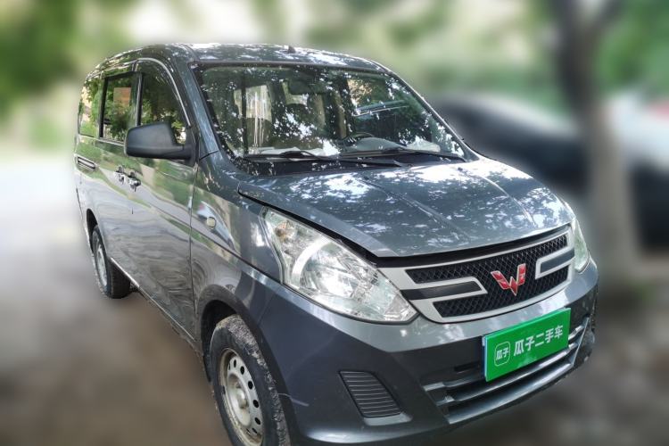 Used Wuling Rongguang V 2015 1.2L Practical Model Front Right 45 Deg