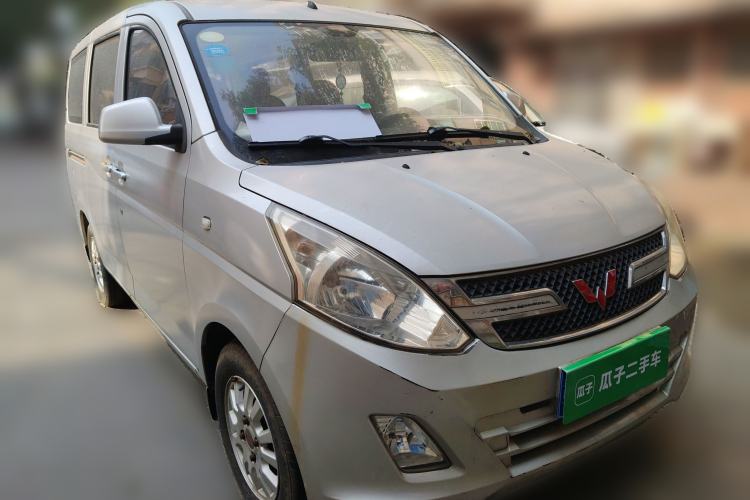 Used Wuling Rongguang V 2015 1.2L Standard Version Front Right 45 Deg