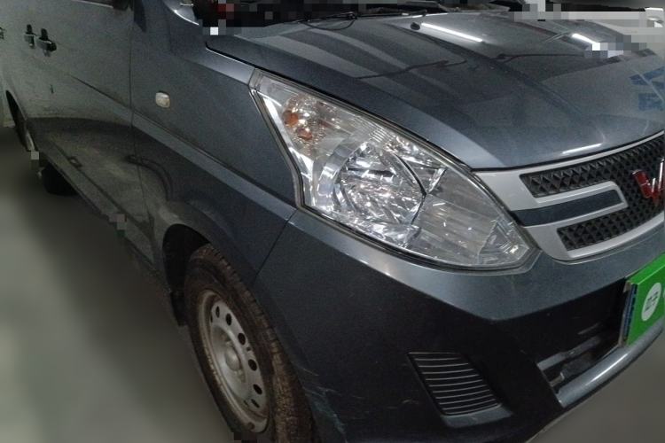 Used Wuling Rongguang V 2015 1.2L Practical Model Front Right 45 Deg