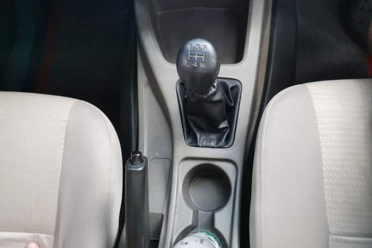 Used Wuling Rongguang V 2015 1.2L Practical Model Gear Lever