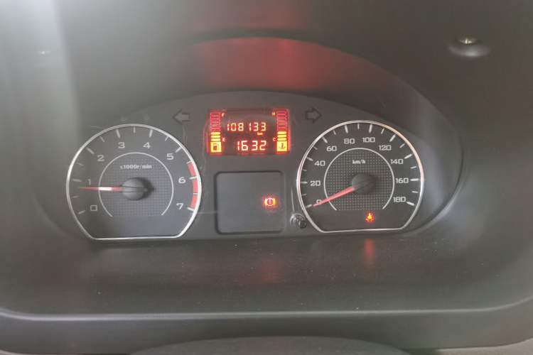 Used Wuling Rongguang V 2015 1.2L Practical Model Instrument Cluster