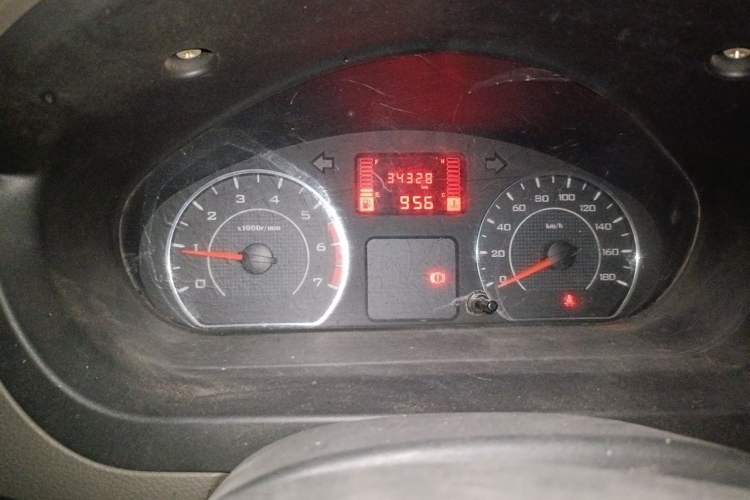 Used Wuling Rongguang V 2015 1.2L Practical Model Instrument Cluster