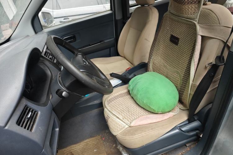 Used Wuling Rongguang V 2015 1.5L Base Version Left Front Seat