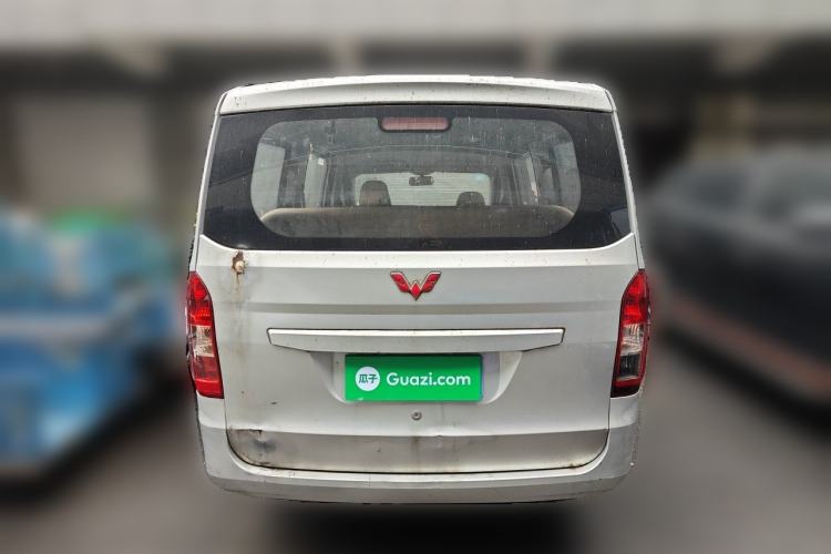 Used Wuling Rongguang V 2015 1.5L Base Version Rear