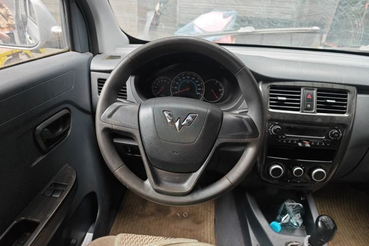 Used Wuling Rongguang V 2015 1.5L Base Version Steering Wheel