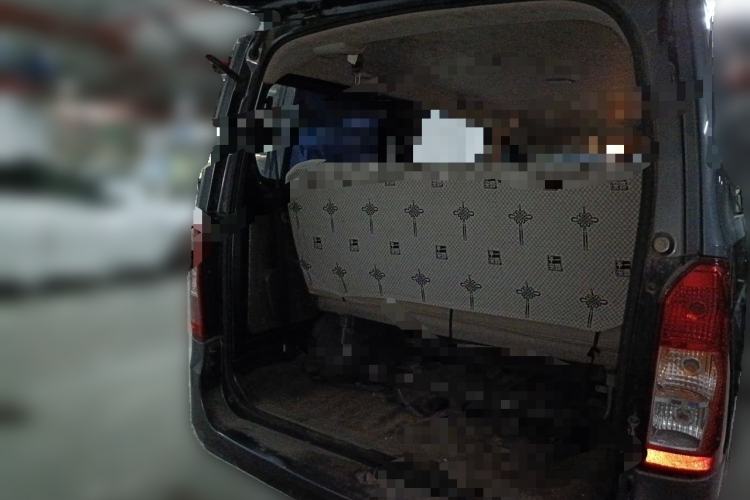 Used Wuling Rongguang V 2015 1.2L Practical Model Trunk