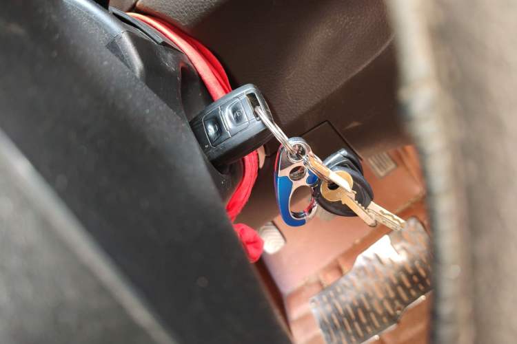 Used Wuling Rongguang V 2015 1.2L Standard Version Vehicle Key