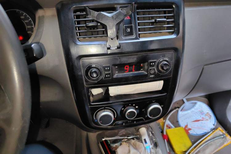Used Wuling Rongguang V 2015 1.2L Practical Model Audio And AC Panel