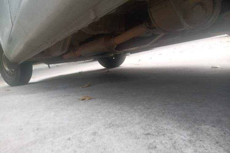 Used Wuling Rongguang V 2015 1.5L Practical Version Chassis Rear Left