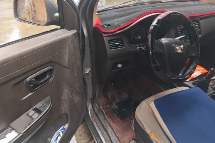 Used Wuling Rongguang V 2015 1.5L Standard Version Driver Seat
