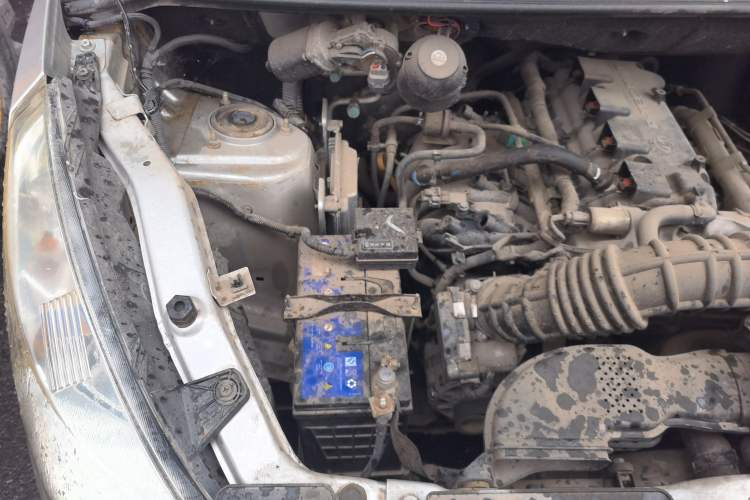 Used Wuling Rongguang V  Engine Bay Right