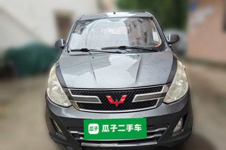 Used Wuling Rongguang V 2015 1.5L Standard Version Front