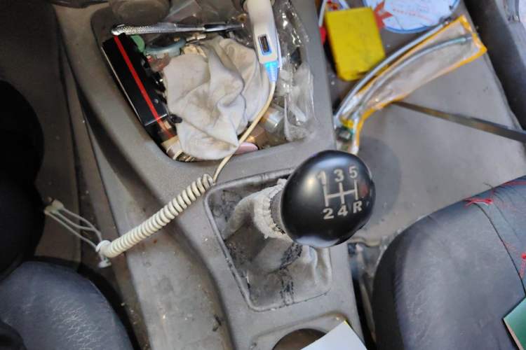 Used Wuling Rongguang V 2015 1.2L Practical Model Gear Lever