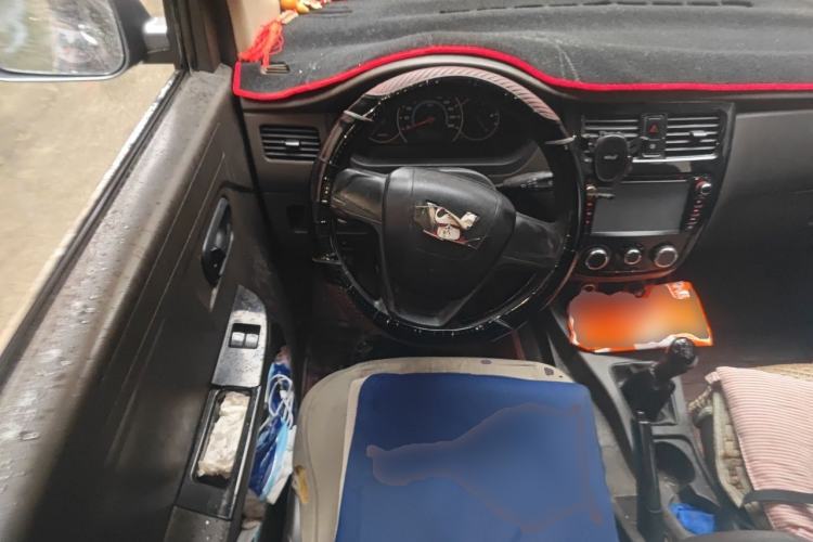 Used Wuling Rongguang V 2015 1.5L Standard Version Steering Wheel