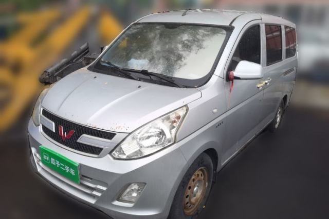 Used Wuling Rongguang V 2015 1.5 Manual 7 Seaters