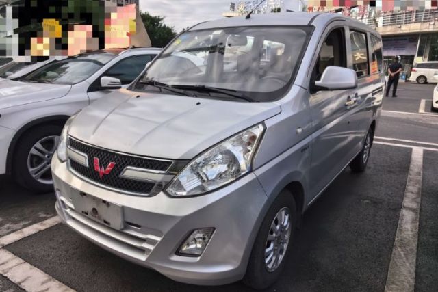 Used Wuling Rongguang V 2015 1.5L Standard Version